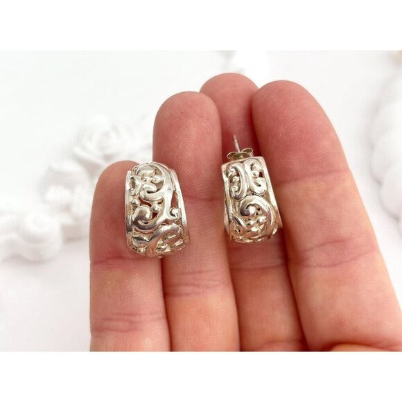 Filigree Style Sterling Silver Chunky Vintage Victorian Little Hoop Earrings - Picture 9 of 10